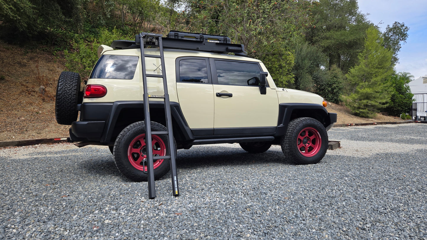 REVOLVE PIVOT MASTER X90 Roof Rack Ladder