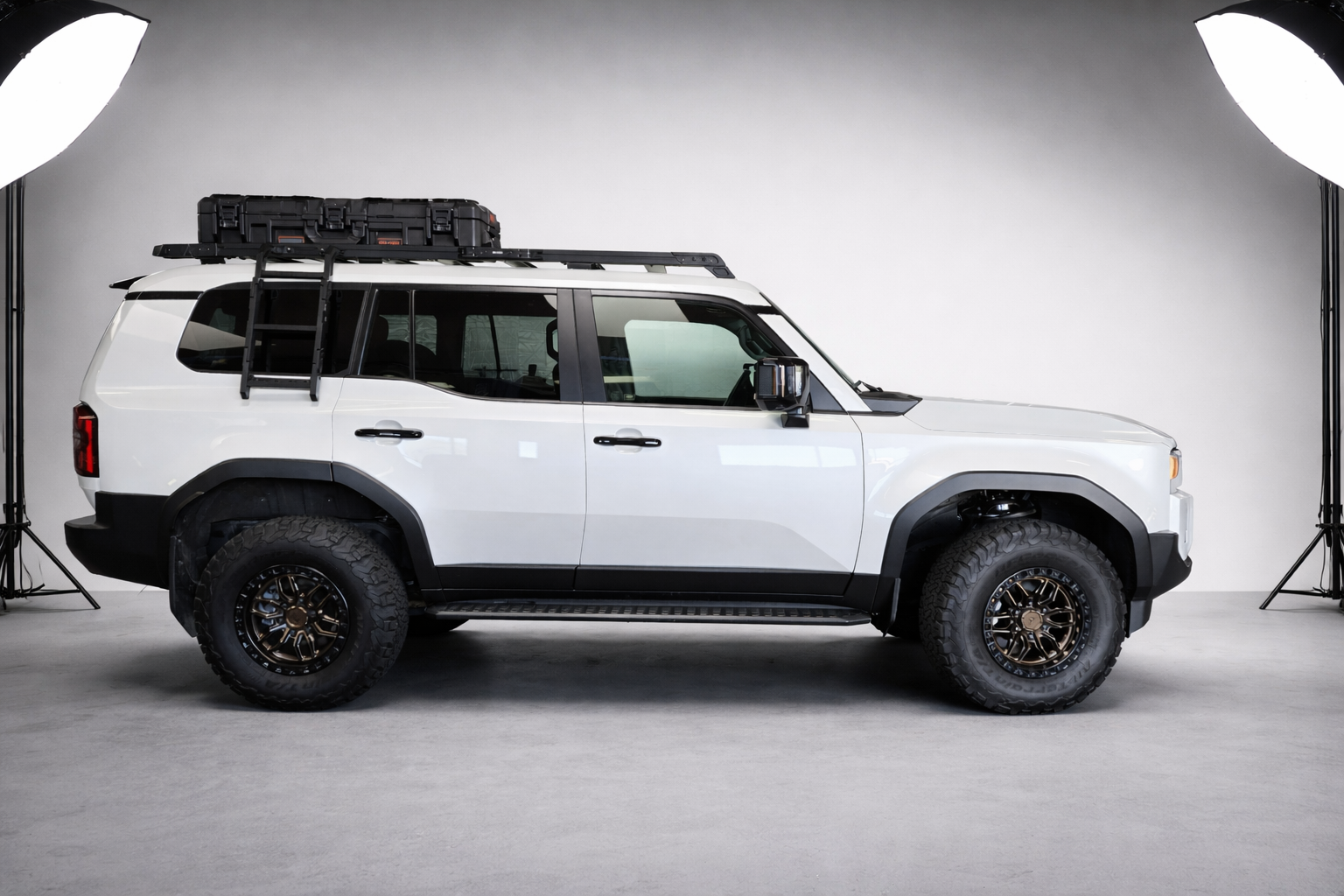 Tri-Trek Aluminum Alloy CNC Roof Rack for 2024-2026 Toyota Land Cruiser / Lexus GX550