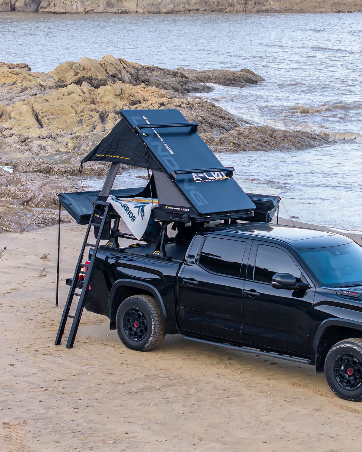 REVOLVE PIVOT MASTER X90 Roof Rack Ladder