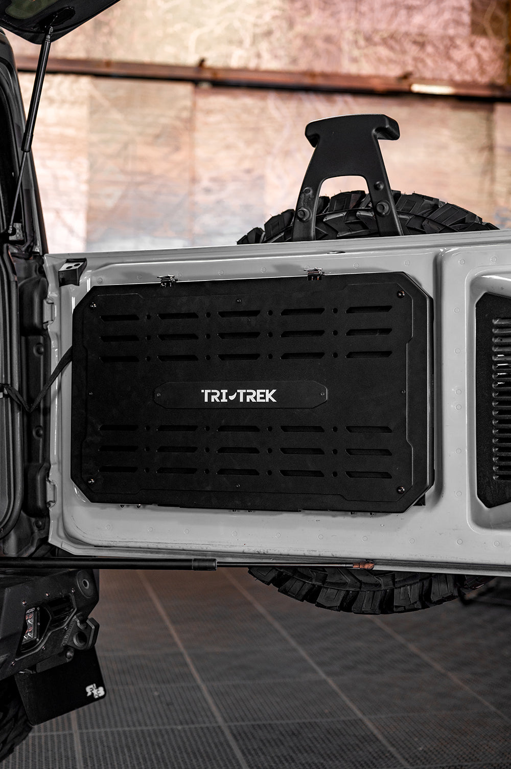 Tri-Trek Aluminum Alloy CNC Tailgate Table and Molle Panel For Bronco 2021-2026