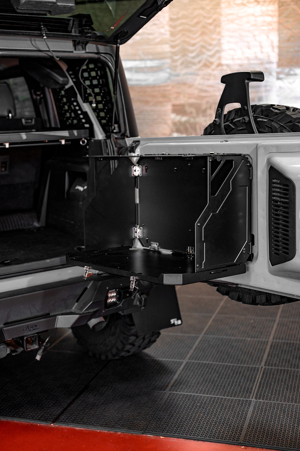 Tri-Trek Aluminum Alloy CNC Tailgate Table and Molle Panel For Bronco 2021-2026