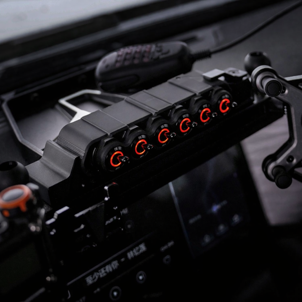 Tri-Trek 6-Gang Toggle Switch Wireless-Control