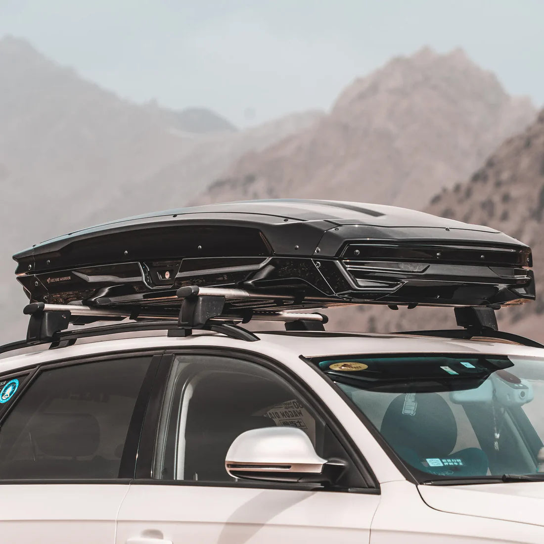 Arcane Warrior VERTEX 5000 Roof Box Pro